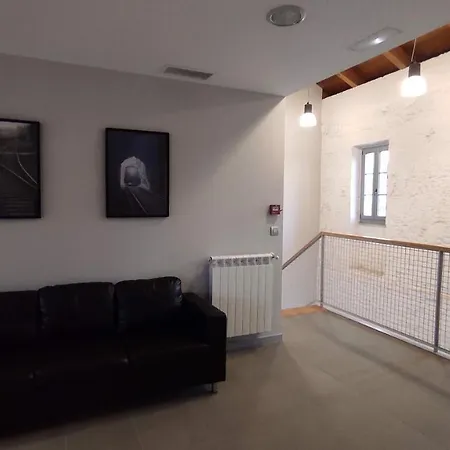 De Cerceda Albergue Cerceda (A Coruna)