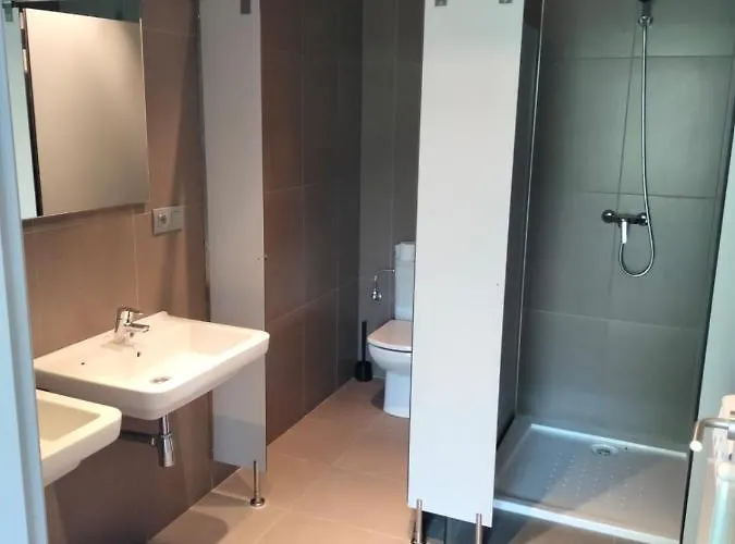 De Cerceda Хостел *